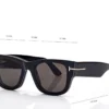 Blue Block vierkante bril met clip-on zonnebril Blue Block vierkante bril met clip-on zonnebril