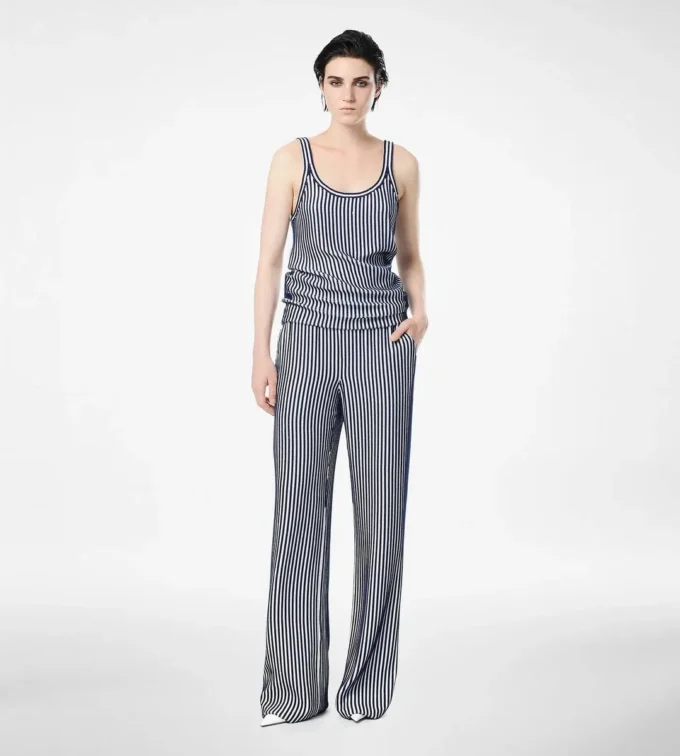 Broek van zijden georgette met borduursels van pailletten Broek van zijden georgette met borduursels van pailletten