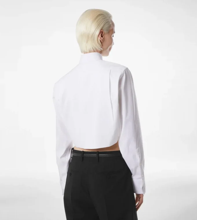 Cropped shirt van gebonden katoen-zijde mix popeline Cropped shirt van gebonden katoen-zijde mix popeline