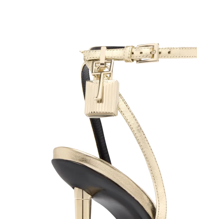 Gelamineerde nappa lederen Padlock Pointy Naked Sandal Gelamineerde nappa lederen Padlock Pointy Naked Sandal