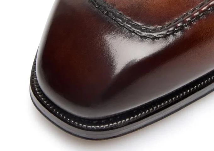 Gepolijste leren Elkan Twisted Band Loafer