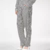 Gestreepte zijden pyjamabroek met biezen Gestreepte zijden pyjamabroek met biezen