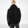 Kasjmier vest met schapenvachtkraag Kasjmier vest met schapenvachtkraag
