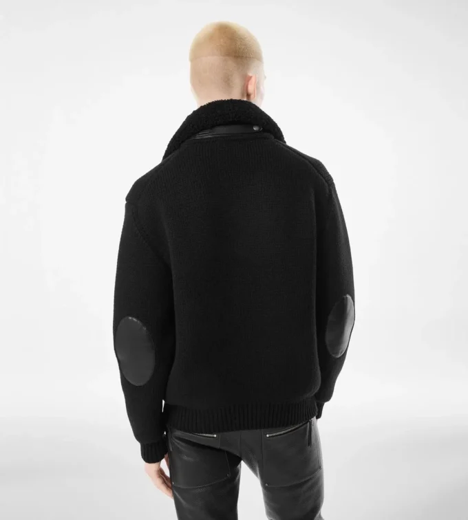 Kasjmier vest met schapenvachtkraag Kasjmier vest met schapenvachtkraag