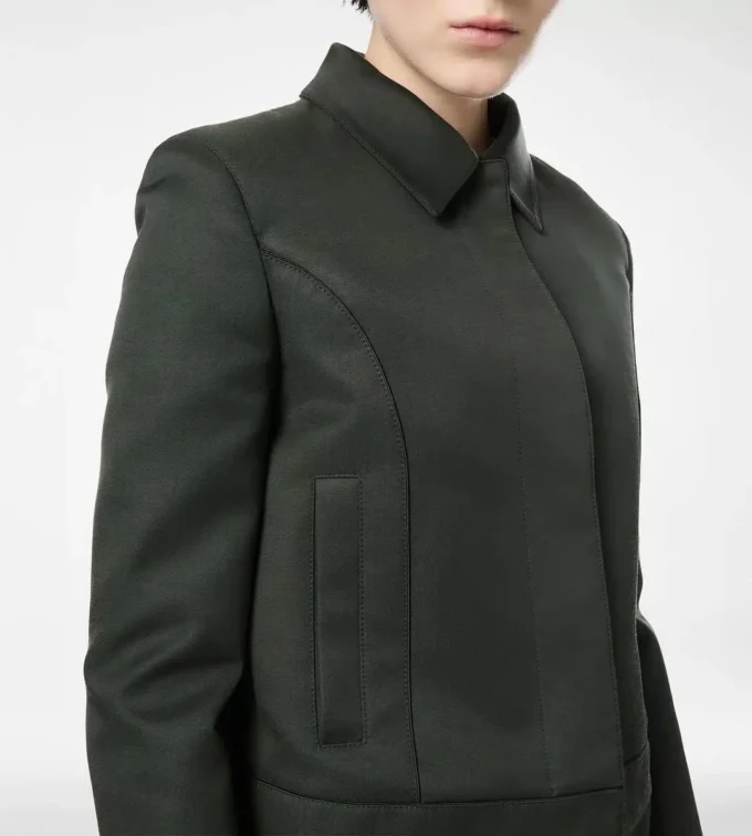 Katoen-viscose twill blouson met biezen Katoen-viscose twill blouson met biezen