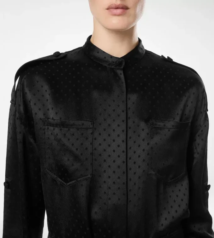 Lange militaire jurk met riem en polkadotjacquard Lange militaire jurk met riem en polkadotjacquard
