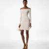 Off-shoulder jurk