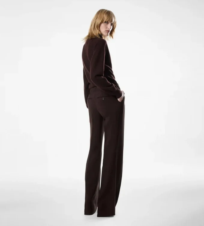Op maat gemaakte broek met dubbele plooien en wijde pijpen Op maat gemaakte broek met dubbele plooien en wijde pijpen