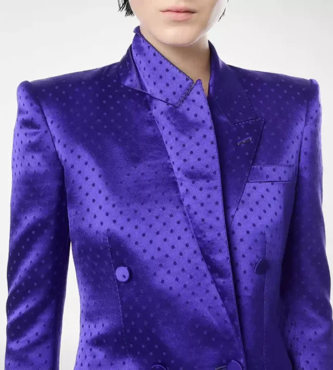 Polkadot jacquard jasje met dubbele knoopsluiting en revers Polkadot jacquard jasje met dubbele knoopsluiting en revers
