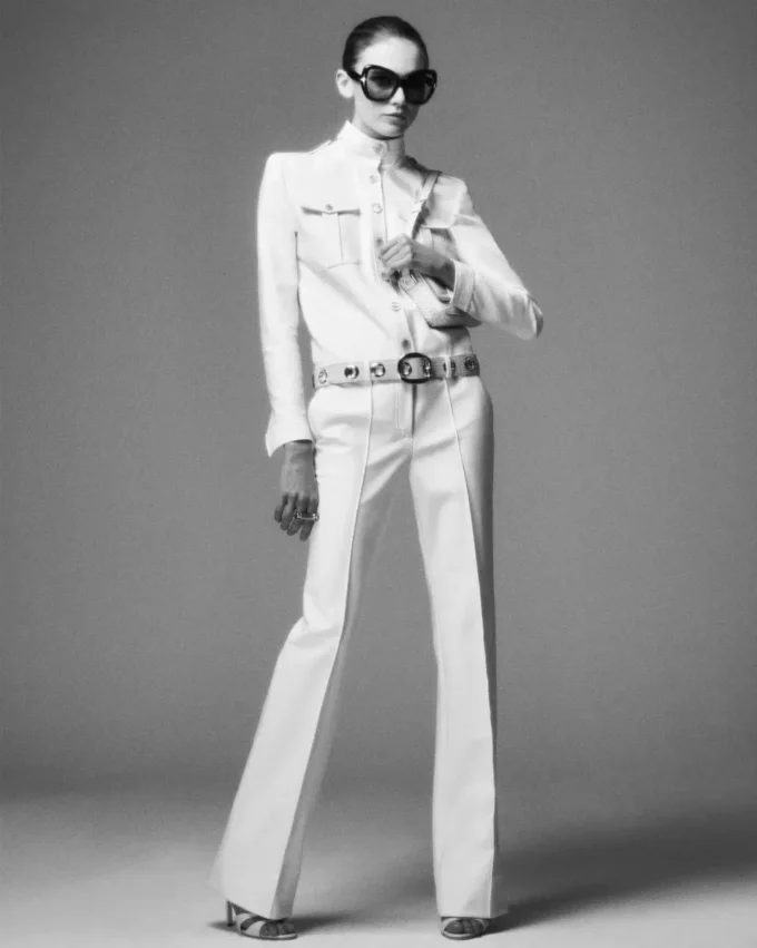 Safari-jumpsuit met opstaande kraag Safari-jumpsuit met opstaande kraag