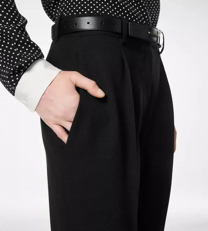 Sharp Grain De Poudre Relaxed Pleated Straight Pants Sharp Grain De Poudre Relaxed Pleated Straight Pants