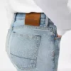 Stonewashed denim broek met rechte pijpen Stonewashed denim broek met rechte pijpen