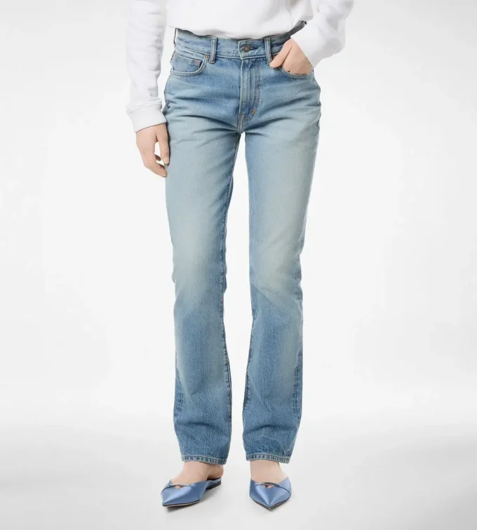 Stonewashed denim broek met rechte pijpen Stonewashed denim broek met rechte pijpen