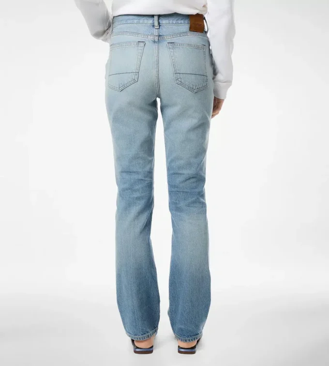 Stonewashed denim broek met rechte pijpen Stonewashed denim broek met rechte pijpen