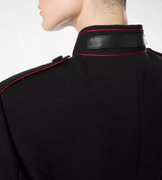 Strak officiersjack van wolgabardine met biezen