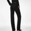 Strakke officiersbroek van wolgabardine met biezen Strakke officiersbroek van wolgabardine met biezen