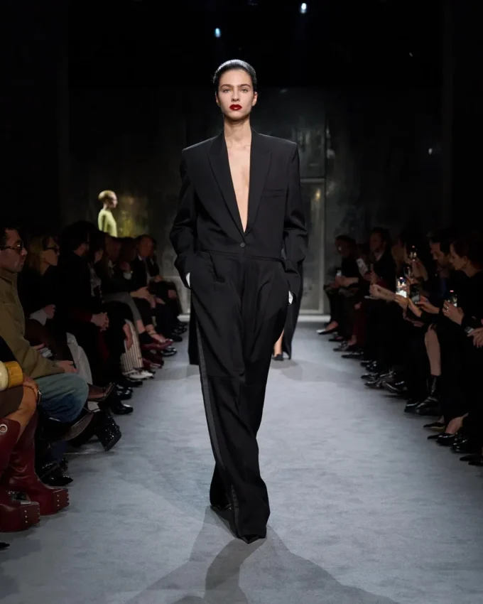 Strakke wollen smoking jumpsuit Strakke wollen smoking jumpsuit