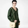 Tara Mini Crossbody van generfd leer Tara Mini Crossbody van generfd leer