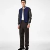 Varsity bomberjack met leren mouwen