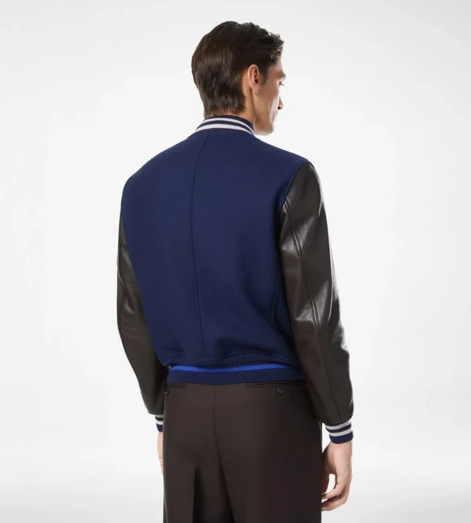 Varsity bomberjack met leren mouwen