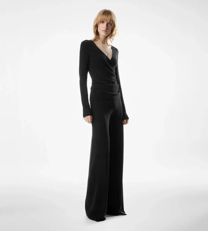 Wollen jumpsuit met lange mouwen en overslag