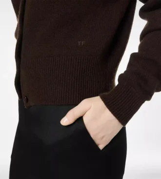Zachte kasjmier open hals gekrompen vest Zachte kasjmier open hals gekrompen vest