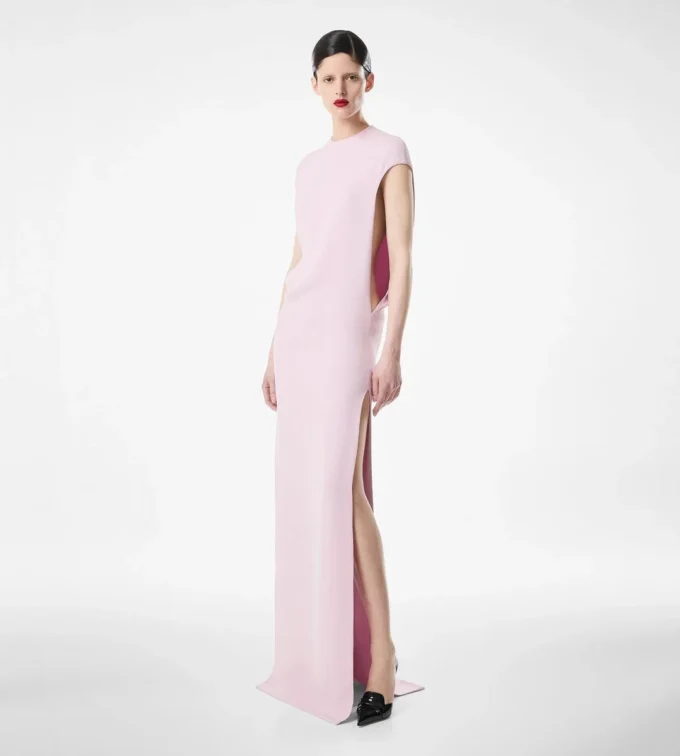 Zijden avondjurk van dubbele georgette stretch Zijden avondjurk van dubbele georgette stretch