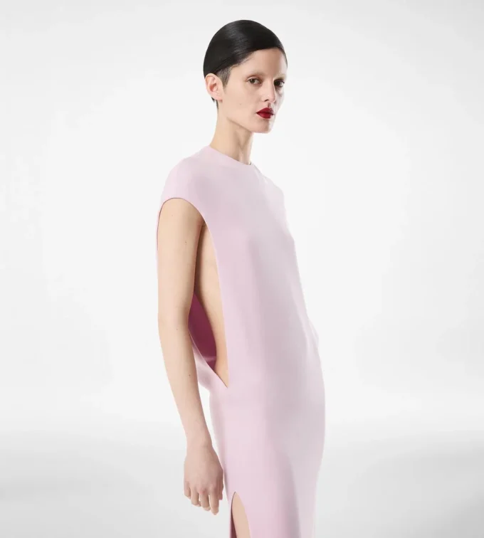 Zijden avondjurk van dubbele georgette stretch Zijden avondjurk van dubbele georgette stretch